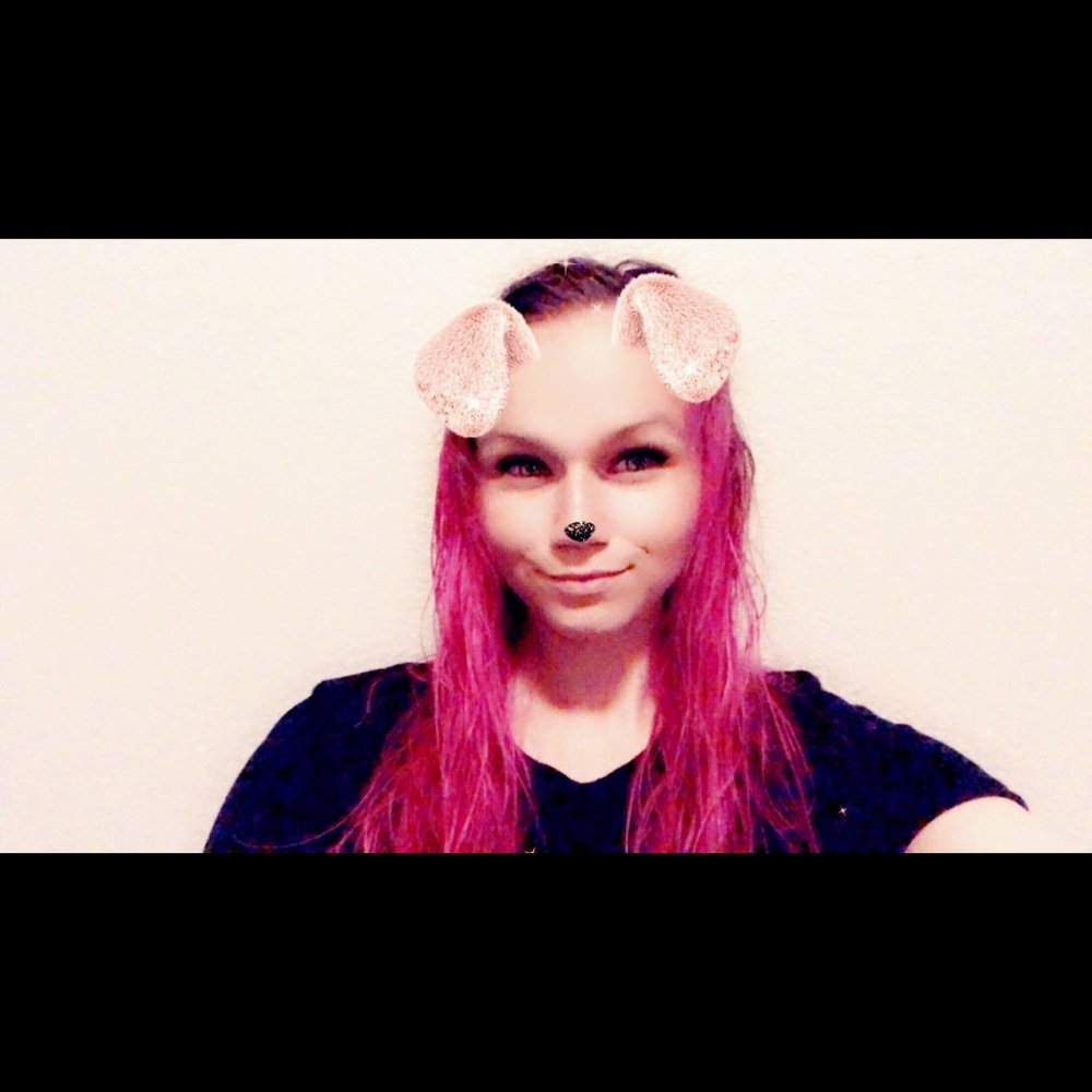 Meet your Posher, Moira